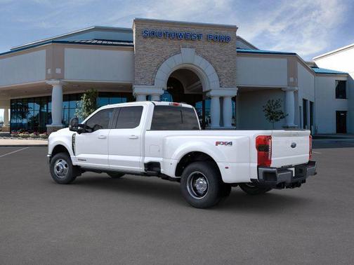 2025 Ford F-350 Lariat Super Duty