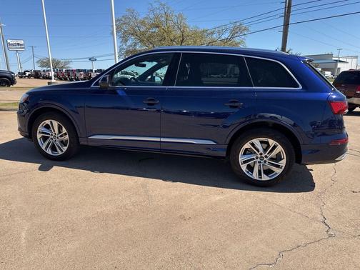 2021 Audi Q7 55 Premium Plus