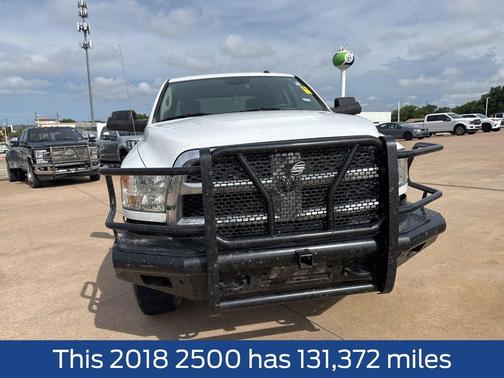 Bright White Clearcoat 2018 RAM 2500 Tradesman