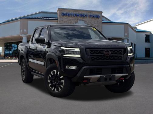 Super Black 2024 Nissan Frontier PRO-4X