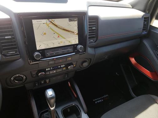 Super Black 2024 Nissan Frontier PRO-4X