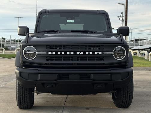 SHADOW BLACK 2026 Ford Bronco Big Bend