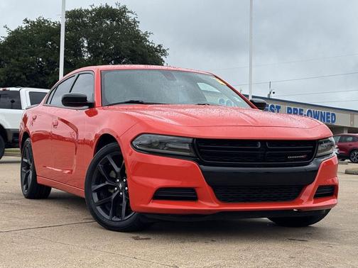 Go Mango! 2021 Dodge Charger SXT