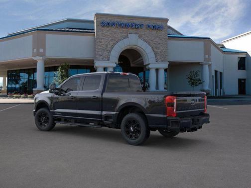 2025 Ford F-350 Lariat Super Duty