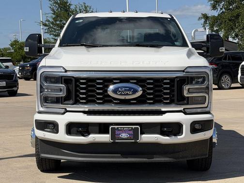 White Metallic 2026 Ford F-350 Platinum