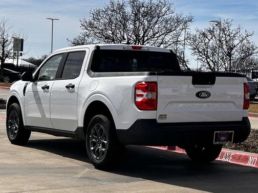 OXFORD WHITE 2026 Ford Maverick XLT
