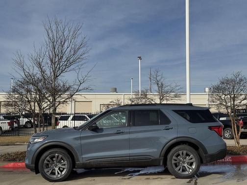 VAPOR BLUE 2026 Ford Explorer Active