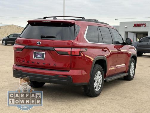 2024 Toyota Sequoia SR5