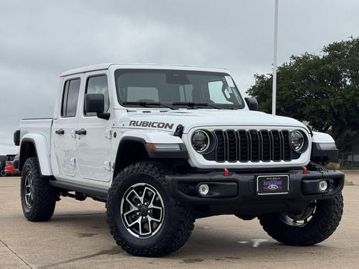 Bright White Clearcoat 2026 Jeep Gladiator Rubicon