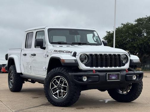 Bright White Clearcoat 2026 Jeep Gladiator Rubicon