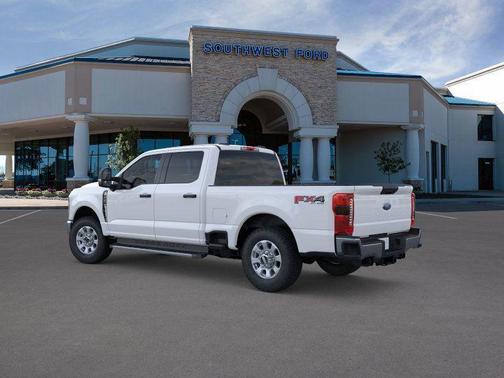 2025 Ford F-250 XLT
