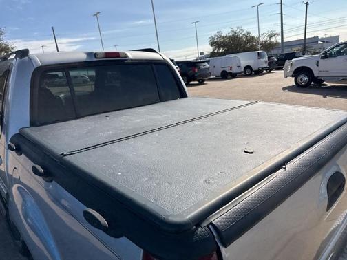 2002 Ford Explorer Sport Trac 