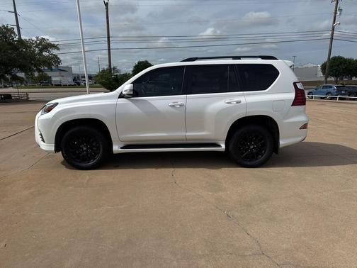 Starfire Pearl 2022 Lexus GX 460 Base