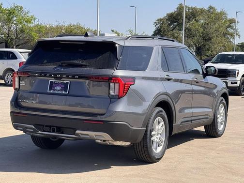 Carbonized Gray Metallic 2026 Ford Explorer Active