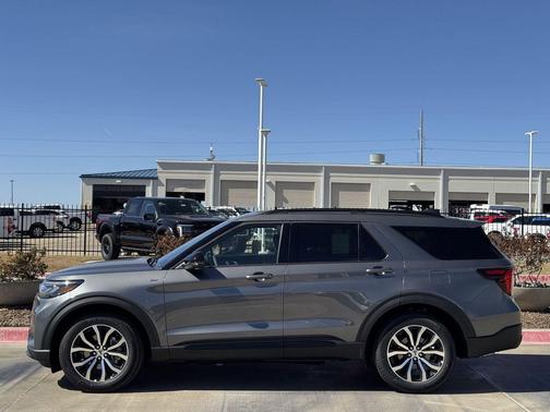 CARBONIZED GRAY METALLIC 2026 Ford Explorer ST-Line