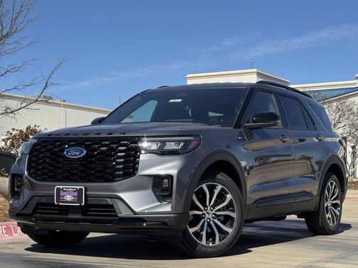 CARBONIZED GRAY METALLIC 2026 Ford Explorer ST-Line