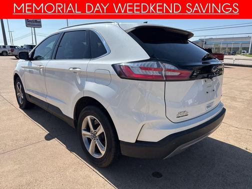 White Metallic 2022 Ford Edge SEL