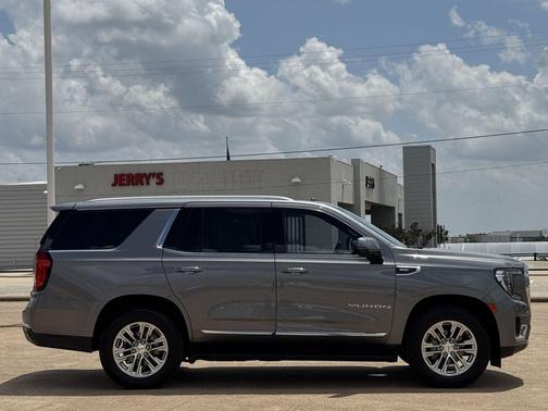 Satin Steel Metallic 2021 GMC Yukon SLT