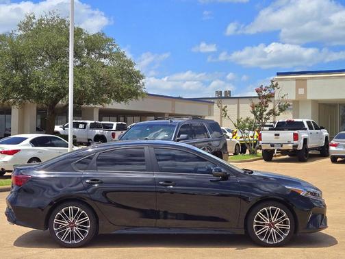 2022 Kia Forte GT
