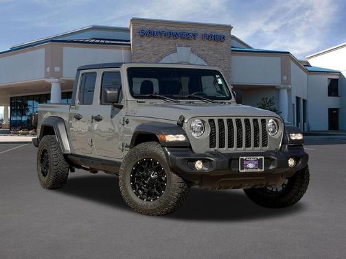 Sting-Gray Clearcoat 2021 Jeep Gladiator Sport