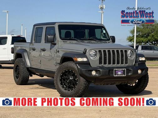 Sting-Gray Clearcoat 2021 Jeep Gladiator Sport