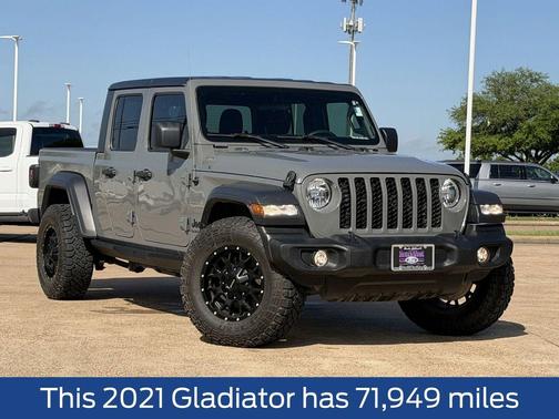 Sting-Gray Clearcoat 2021 Jeep Gladiator Sport