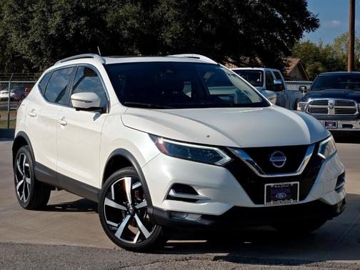 2021 Nissan Rogue Sport SL