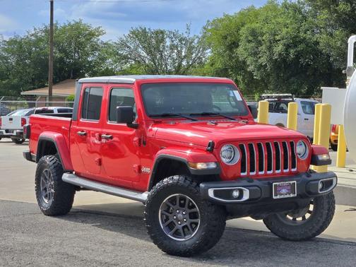 2021 Jeep Gladiator Overland