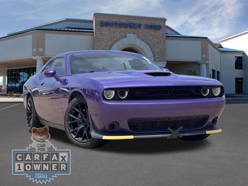 Plum Crazy Pearlcoat 2023 Dodge Challenger R/T