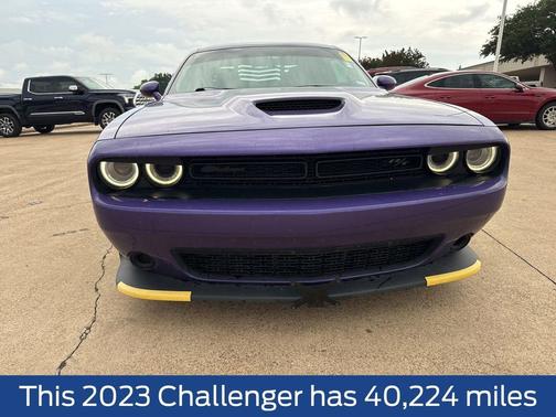 Plum Crazy Pearlcoat 2023 Dodge Challenger R/T