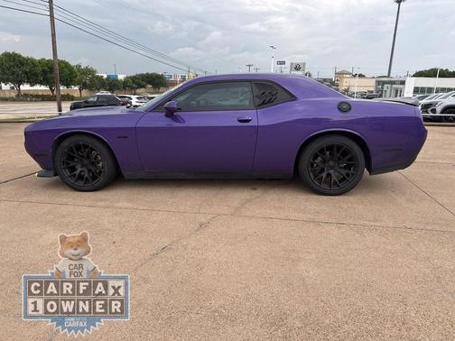 Plum Crazy Pearlcoat 2023 Dodge Challenger R/T