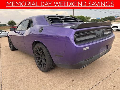 Plum Crazy Pearlcoat 2023 Dodge Challenger R/T