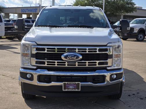 2024 Ford F-350 XLT
