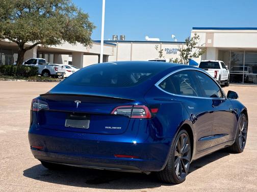 2020 Tesla Model 3 Performance