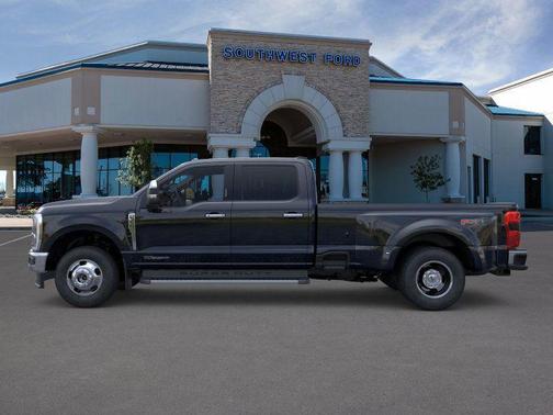 2025 Ford F-350 Lariat Super Duty