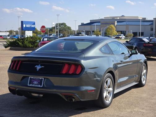 2015 Ford Mustang V6