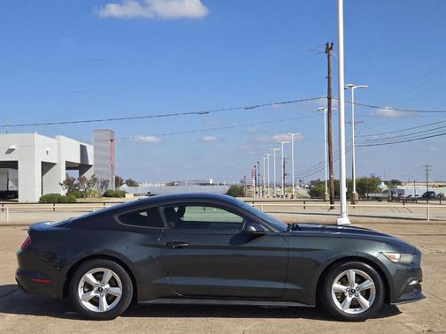 2015 Ford Mustang V6
