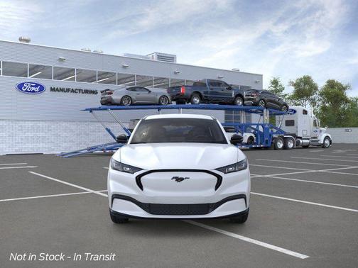 Star White Metallic Tri-Coat 2026 Ford Mustang Mach-E Premium