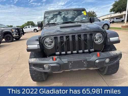 Black Clearcoat 2022 Jeep Gladiator Mojave