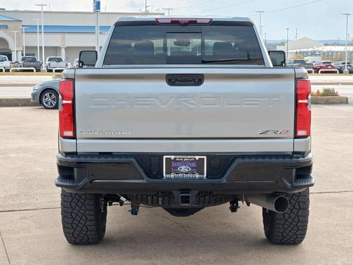 2025 Chevrolet Silverado 2500 ZR2