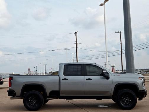 2025 Chevrolet Silverado 2500 ZR2