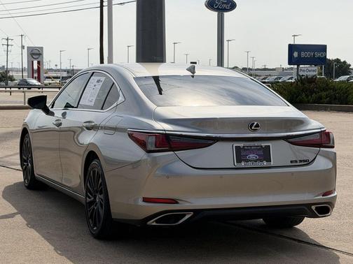 Silver 2021 Lexus ES 350 Base
