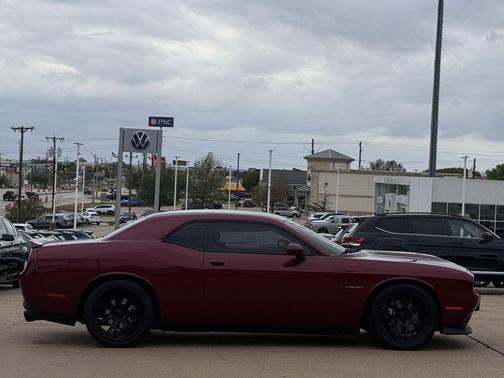 Octane Red Pearlcoat 2020 Dodge Challenger R/T