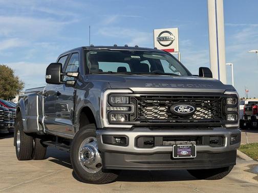 Iconic Silver Metallic 2027 Ford F-350 XL