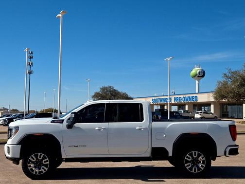 2022 GMC Sierra 2500 AT4