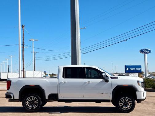 2022 GMC Sierra 2500 AT4