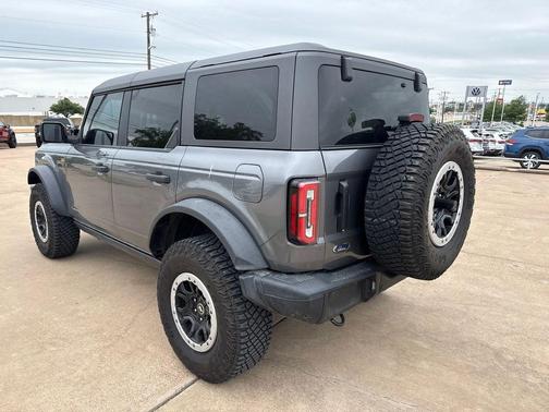 CARBONIZED GRAY METALLIC 2023 Ford Bronco Badlands