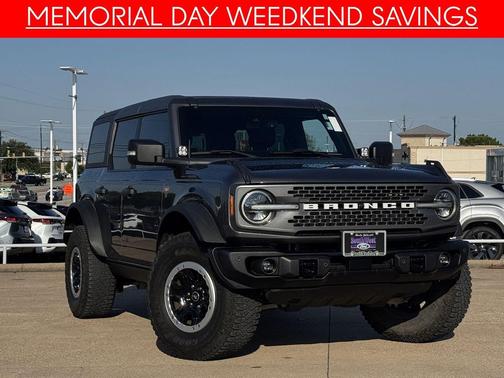 CARBONIZED GRAY METALLIC 2023 Ford Bronco Badlands