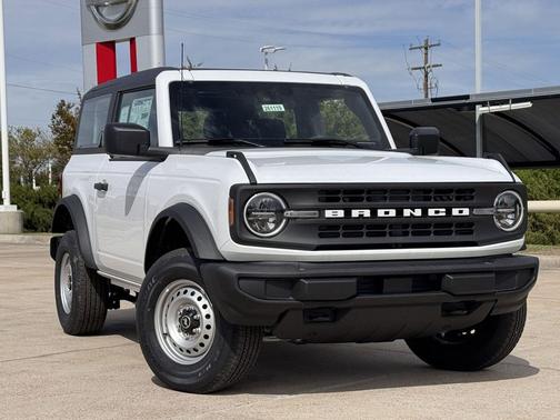 2026 Ford Bronco Base