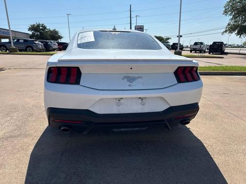 Oxford White 2025 Ford Mustang EcoBoost Premium